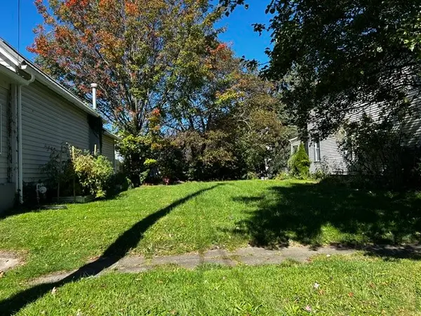 W 2nd Street, Erie, PA 16507