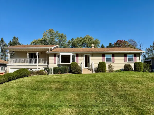 5931 Crest Drive, Millcreek, PA 16509