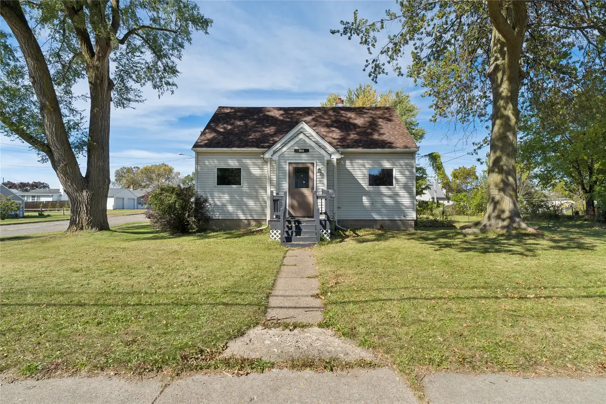 704 E 38th Street, Erie, PA 16504 - #1