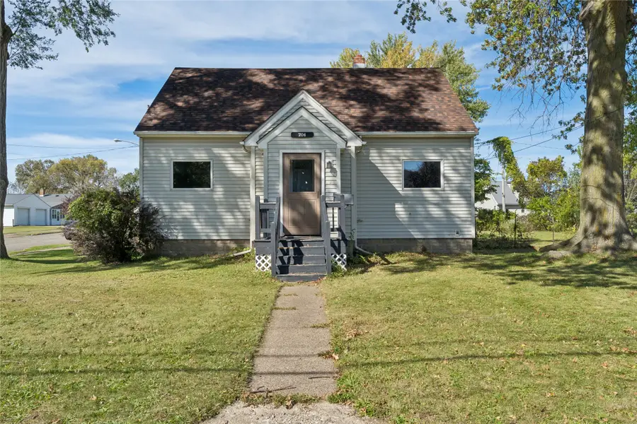 704 E 38th Street, Erie, PA 16504 - #2