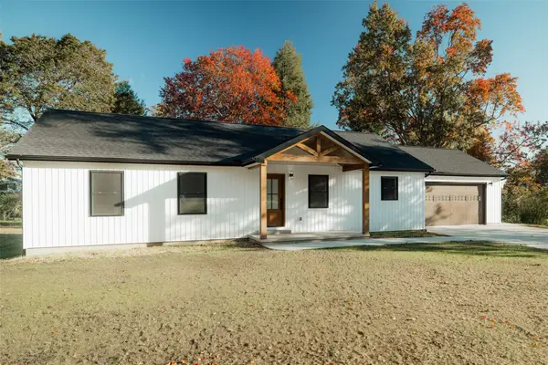 433 E Pleasant Street, Corry, PA 16407