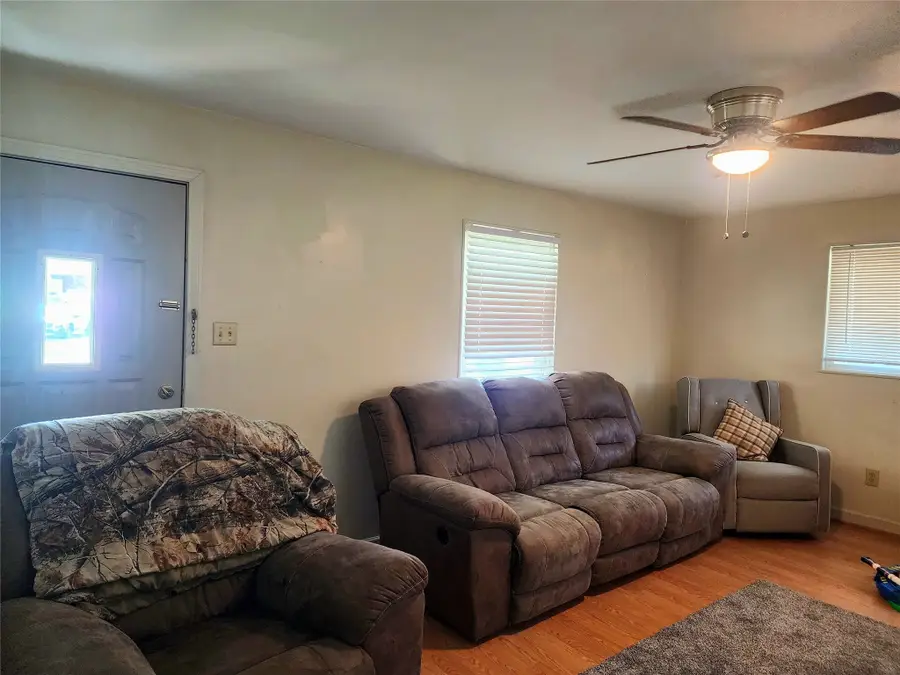 452 E 38th Street, Erie, PA 16504 - #3