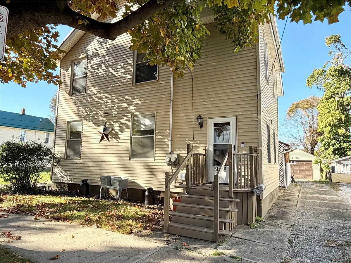918 W 3rd Street, Erie, PA 16507 - #1