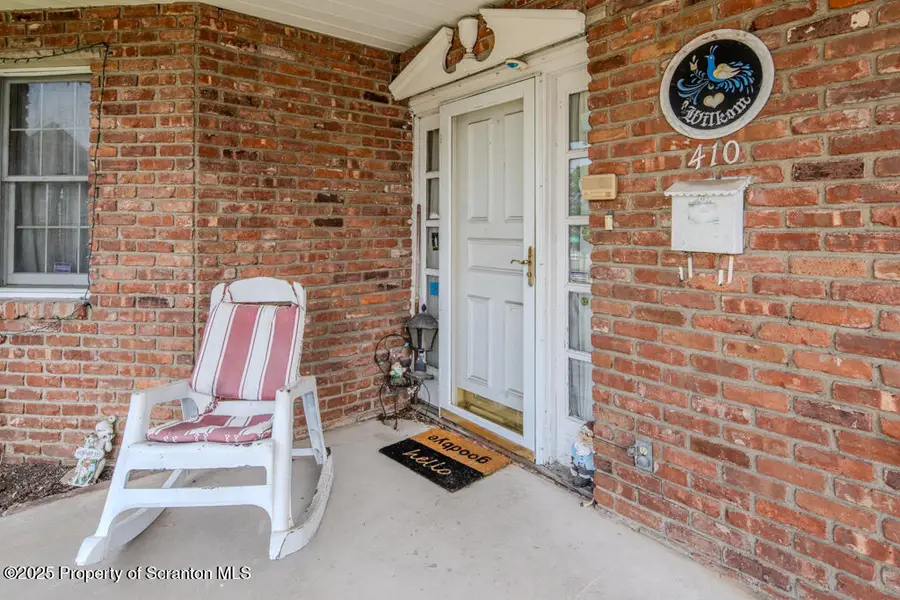 410 Keystone Avenue, Peckville, PA 18452 - Image #3