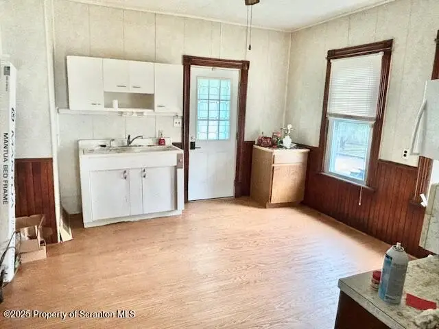 711 Grove Street, Avoca, PA 18641 - Image #2