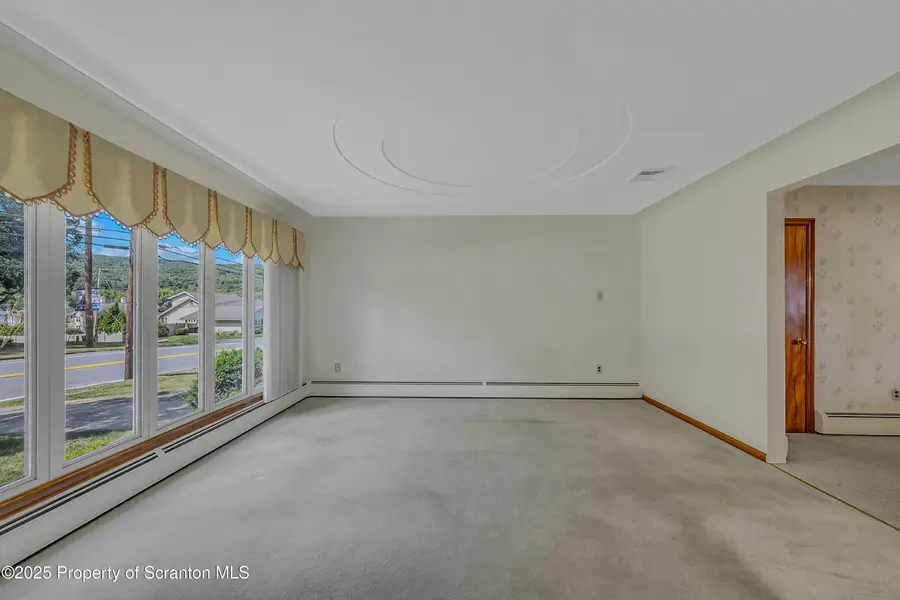 602 Milwaukee Avenue, Old Forge, PA 18518 - Image #3