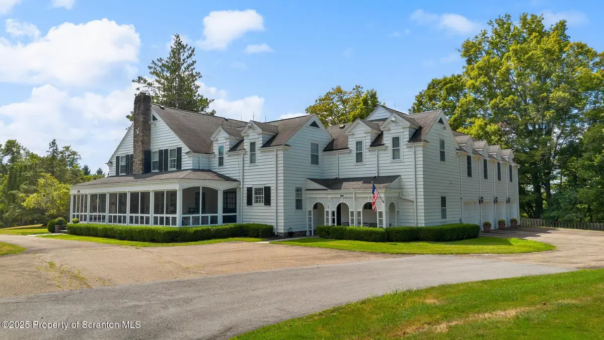 2037 W La Plume Road, La Plume, PA 18440 - Image #1