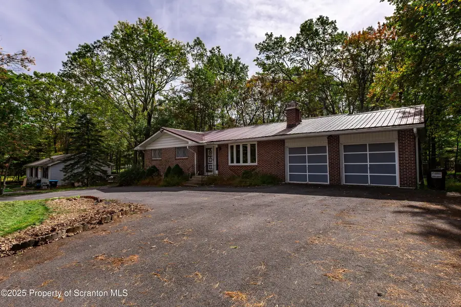 106 Pumice Ct Court, Milford, PA 18337 - Image #2