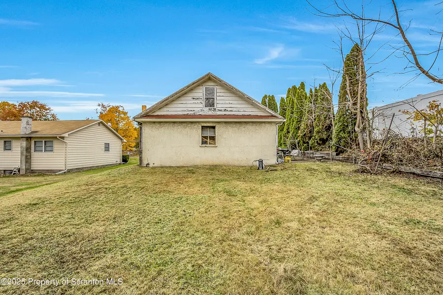 412 Academy Street, Peckville, PA 18452 - Image #3