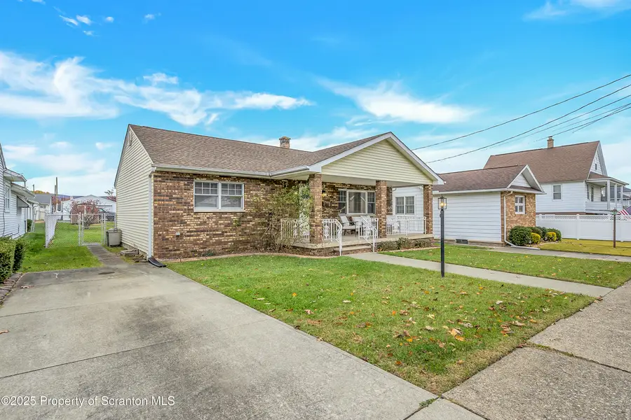 3742 Laurel Avenue, Moosic, PA 18507 - Image #3