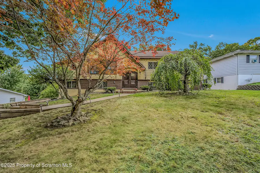 736 Oak Street, Taylor, PA 18517 - Image #2