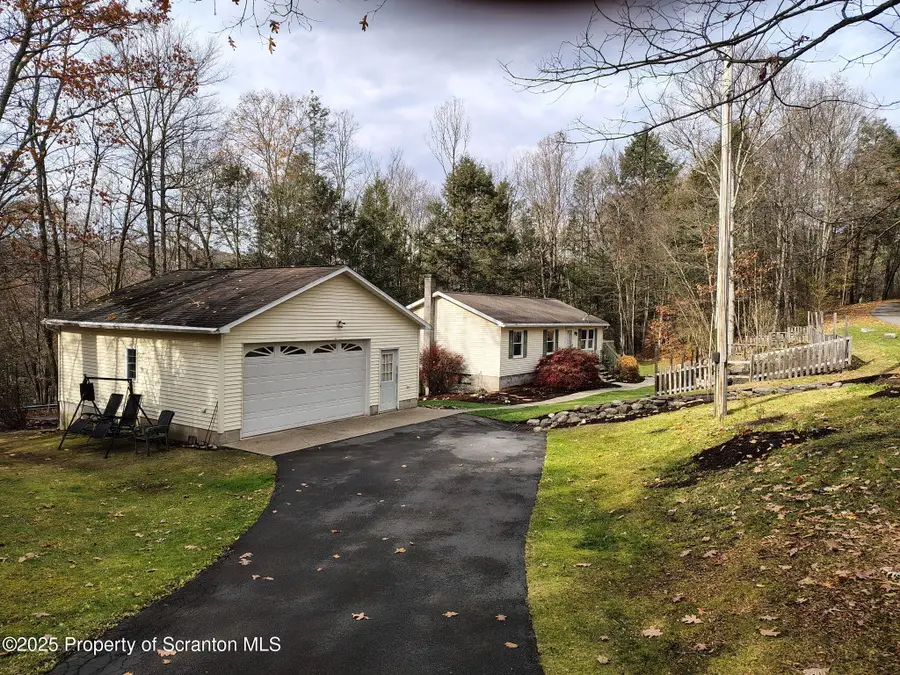 7 Hollow Crest Road, Tunkhannock, PA 18657 - Image #3