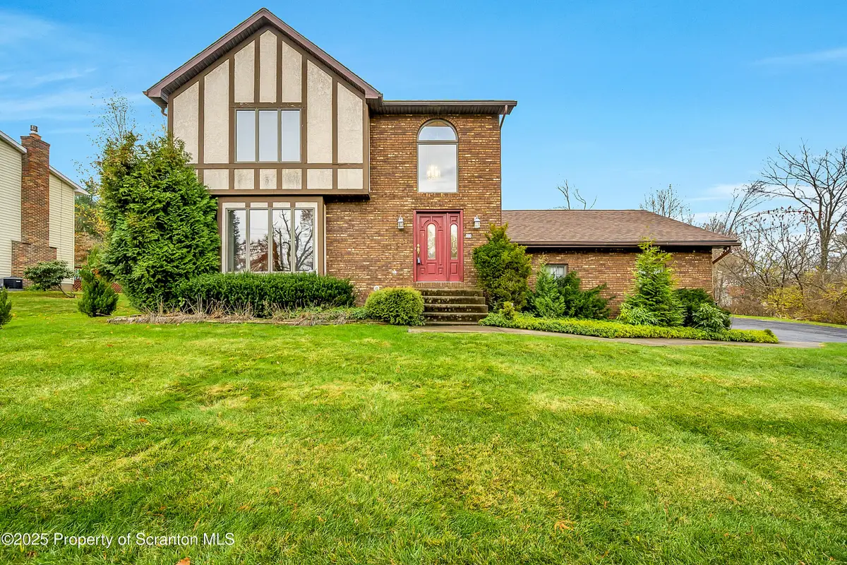 804 Fairview Road, South Abington Township, PA 18411 - Image #1