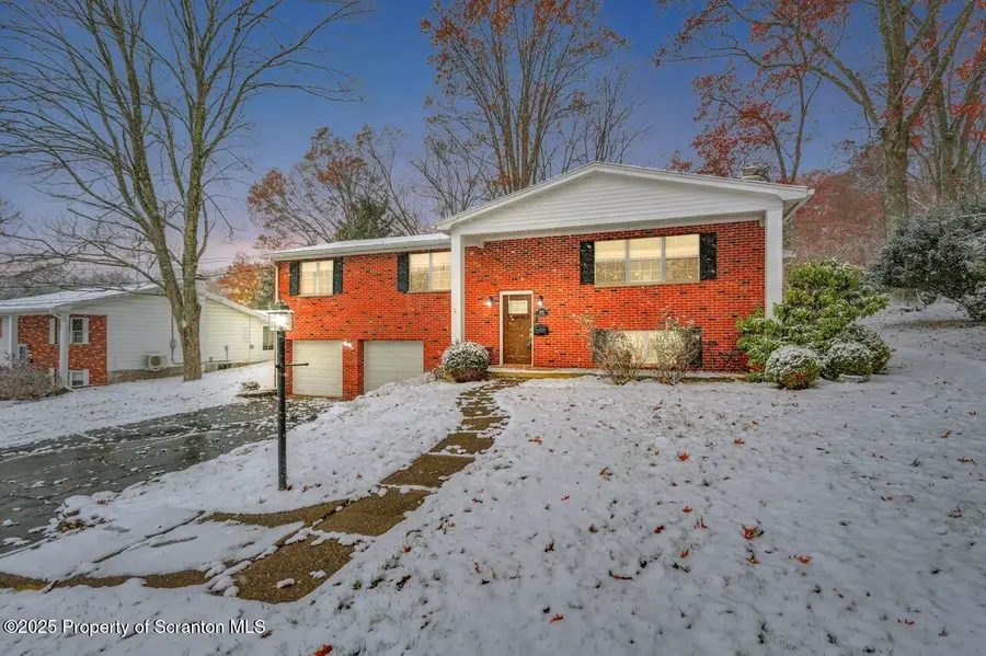 604 Oak Lane, Clarks Summit, PA 18411 - Image #3
