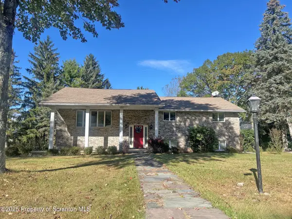 7 Tiffany Drive, Scranton, PA 18505