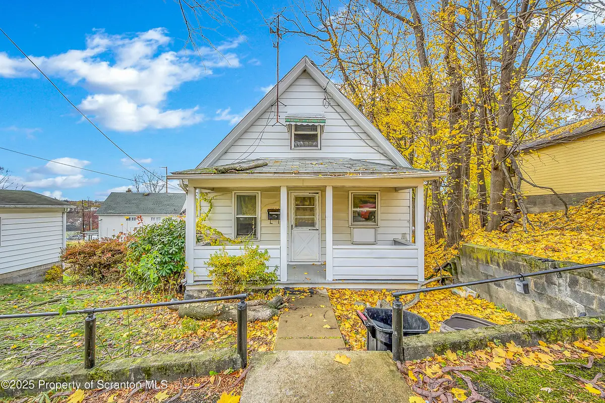 1005 Luke Avenue, Scranton, PA 18510 - Image #1