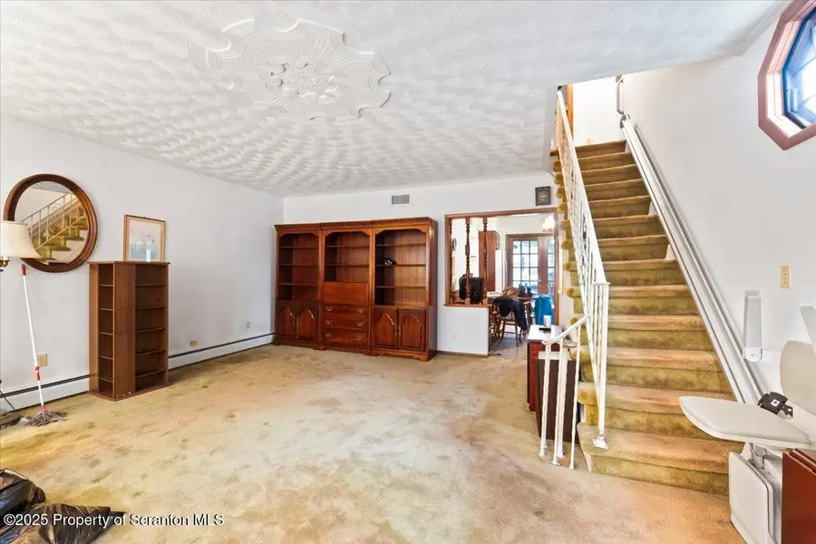 217 Hickory Street, Peckville, PA 18452 - Image #2