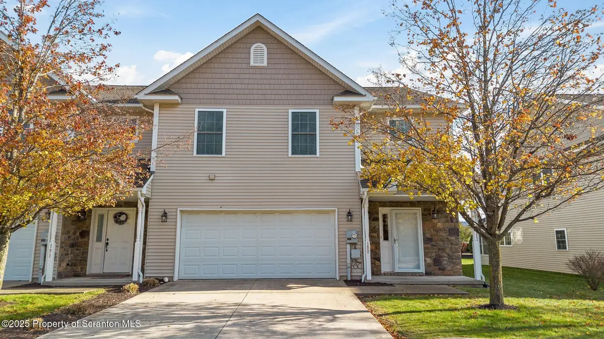 192 Shadow Wood Circle, Archbald, PA 18403 - Image #1