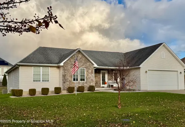 406 School Side Drive, Throop, PA 18512