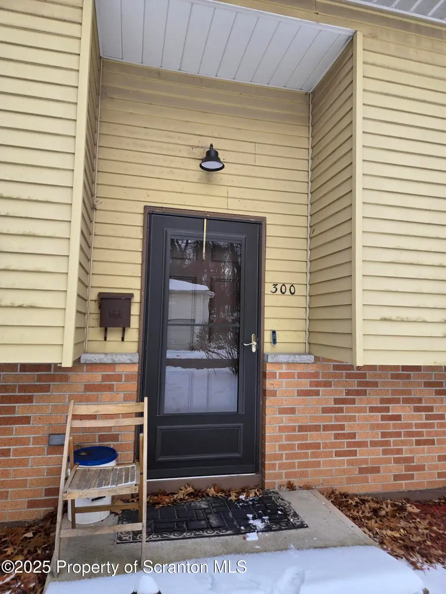 300 Earl Street, Clarks Summit, PA 18411 - Image #2