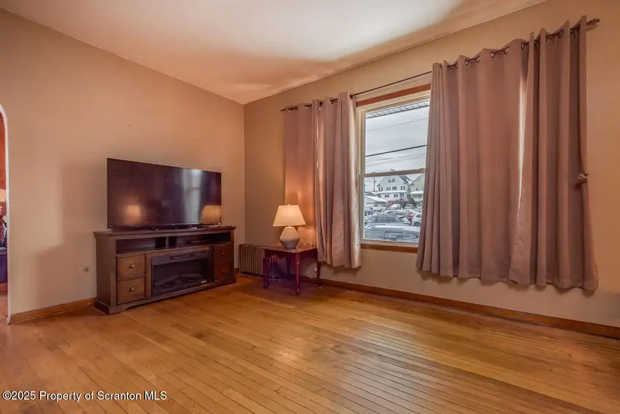 1114 Eynon Street, Scranton, PA 18504 - Image #2