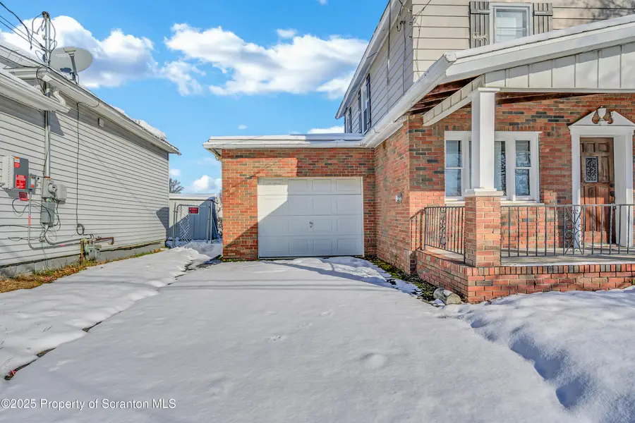 411 W 6th Street, Wyoming, PA 18644 - Image #3