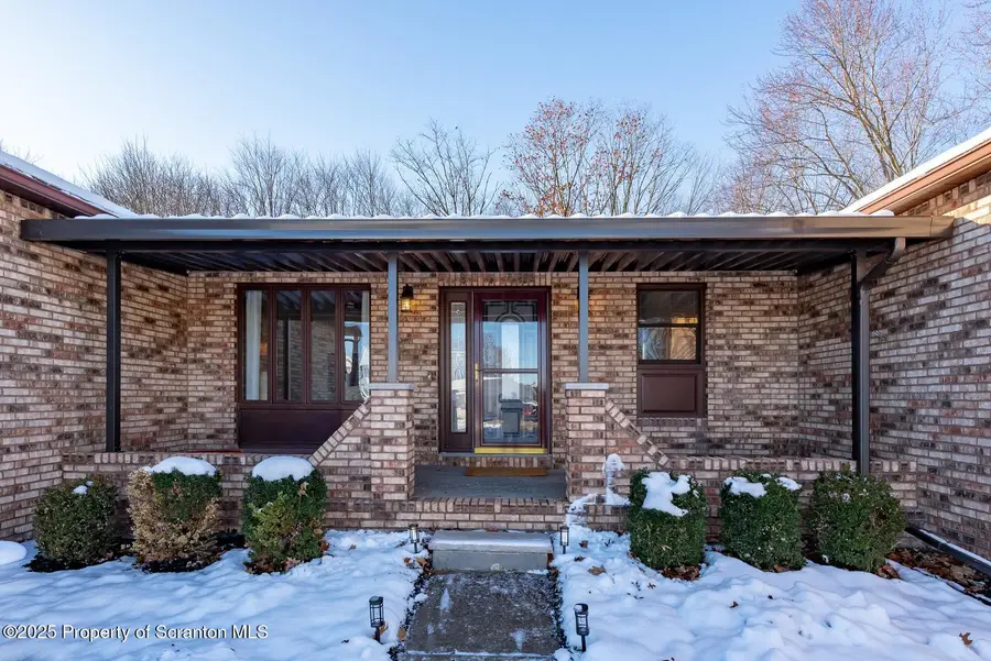 121 Red Coat Lane, Hanover Township, PA 18706 - #3