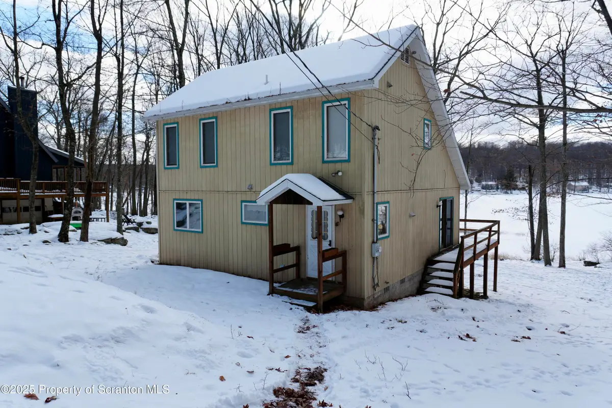 113 E Shore Drive, Hawley, PA 18428 - #1