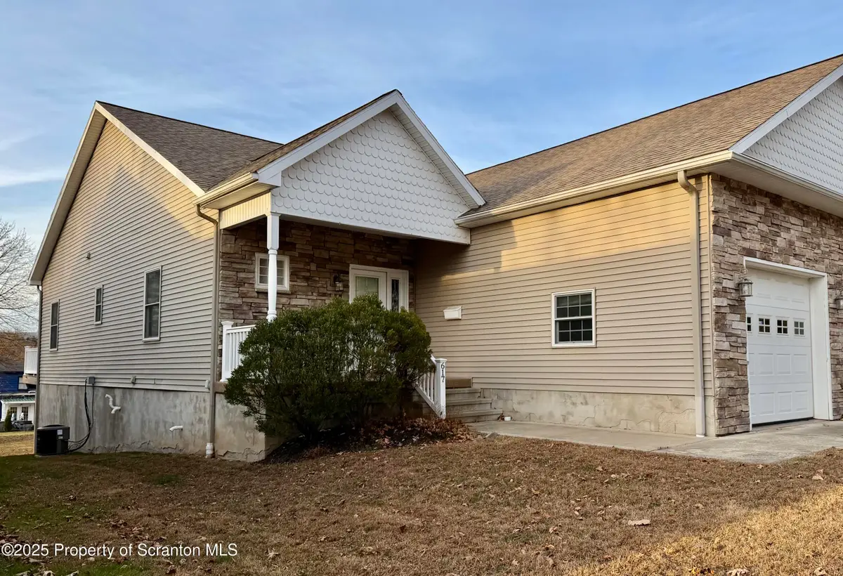 619 Arthur Avenue, Scranton, PA 18510 - Image #1