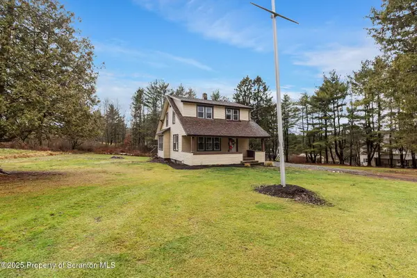 446 Orange Road, Dallas, PA 18612