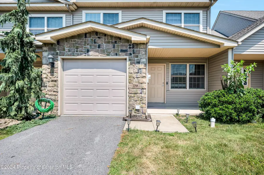 14 Fiore Court, Duryea, PA 18642 - Image #2