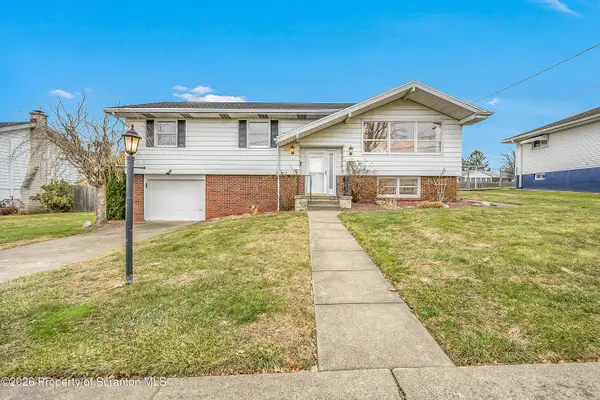 803 June Lane, Moosic, PA 18507