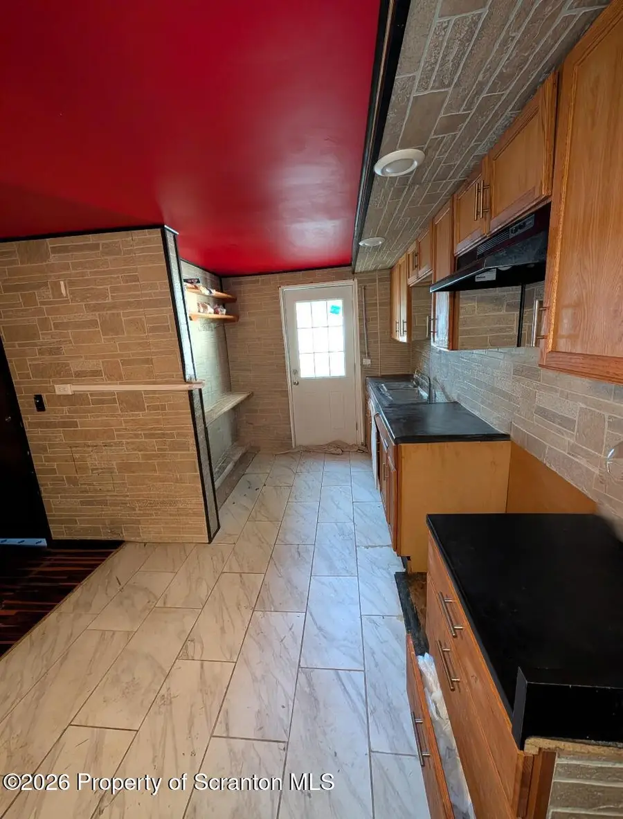 531 N Hyde Park Avenue, Scranton, PA 18504 - Image #3