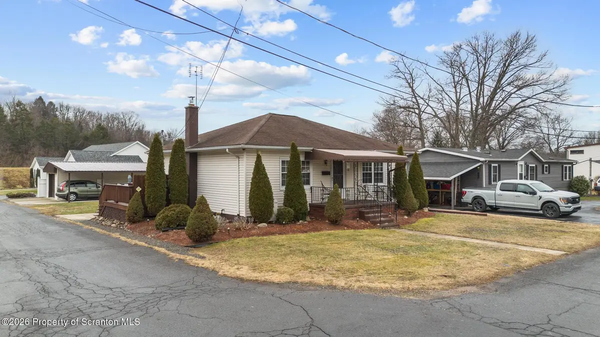 836 Woodlawn Avenue, Moosic, PA 18507 - Image #1