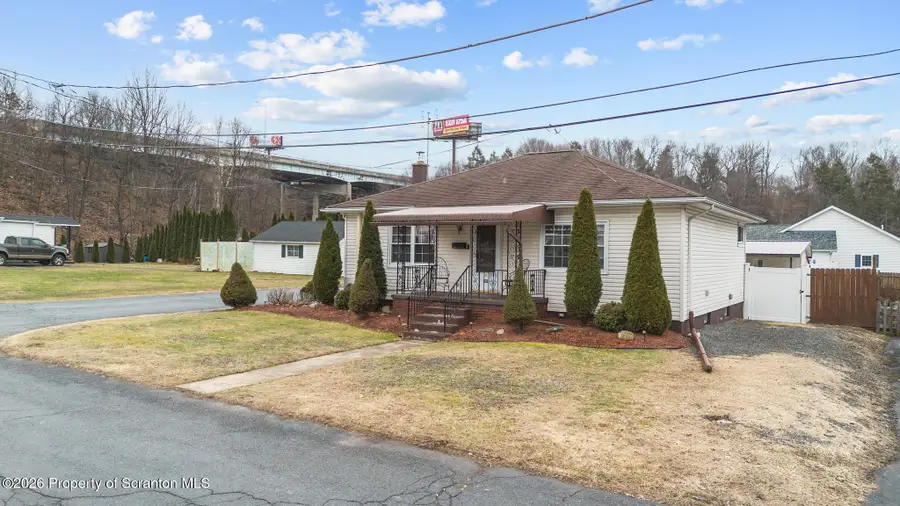 836 Woodlawn Avenue, Moosic, PA 18507 - Image #3