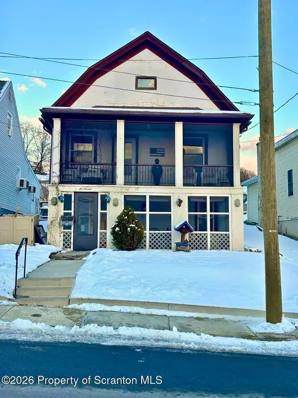 611 Chestnut Street, Dunmore, PA 18512