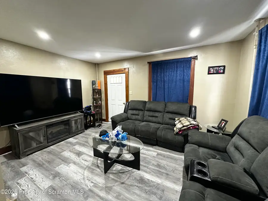 131 Throop Street, Scranton, PA 18508 - Image #2