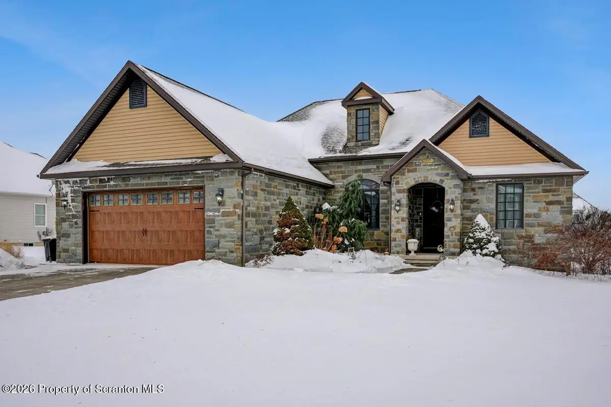 419 Champion Circle, Throop, PA 18512 - Image #1