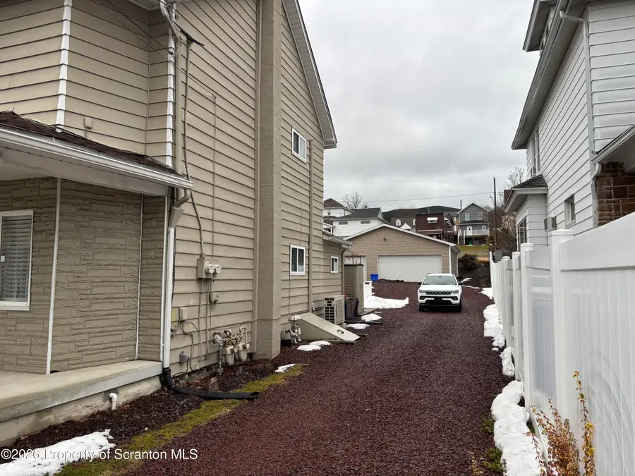 949-51 Lincoln Street, Dickson City, PA 18519 - #2