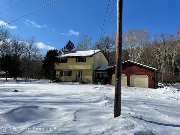 2752 Evergreen Drive, Clarks Summit, PA 18411