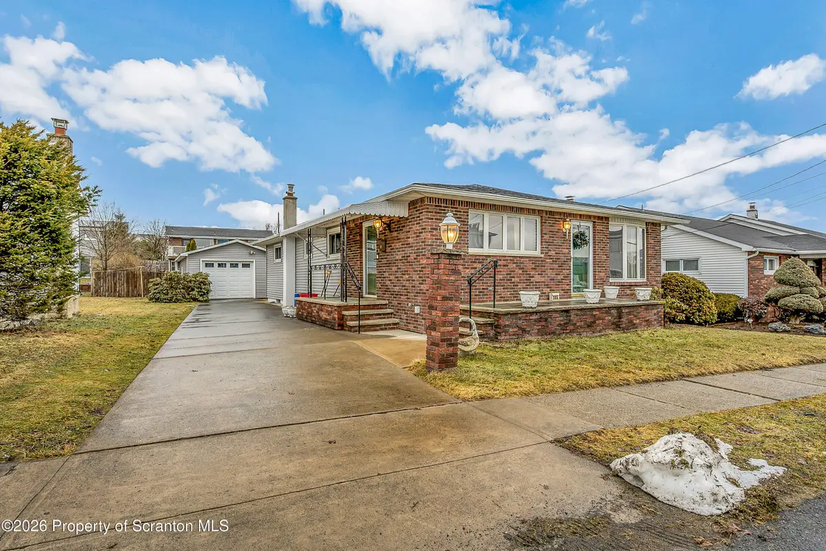 906 Sampson Street, Taylor, PA 18517 - #1