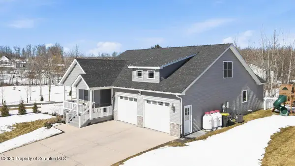 252 Mountainview Drive, Jefferson Twp, PA 18436