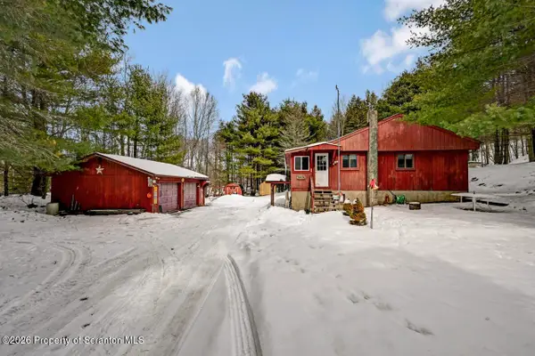 3115/3113 Chip Path, Gouldsboro, PA 18424