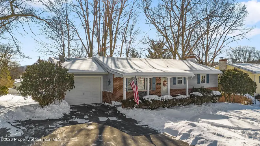 607 Meadow Lane, Clarks Summit, PA 18411 - #2