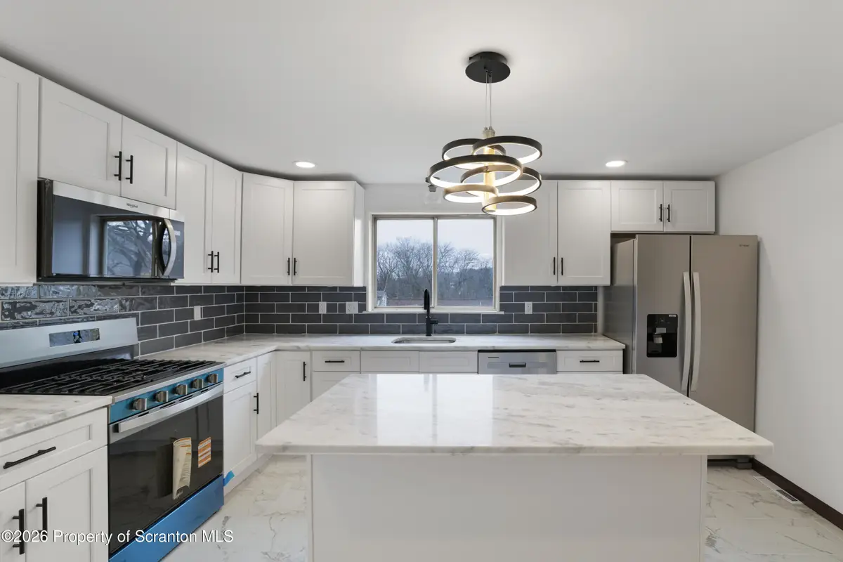 615 Oak Lane, Clarks Summit, PA 18411 - #1