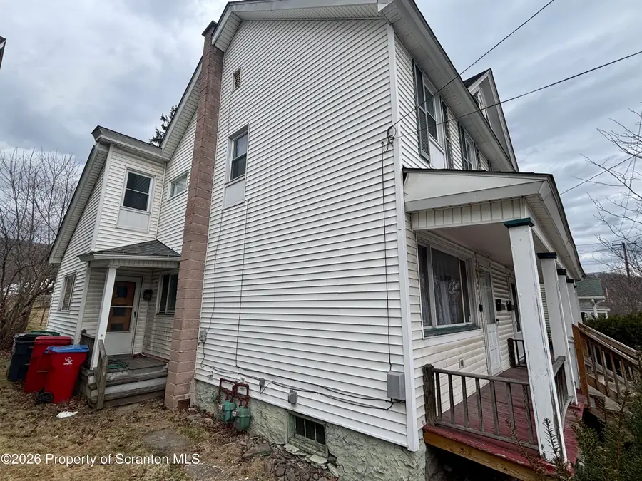 705-707 Jefferson Avenue, Jermyn, PA 18433 - #3