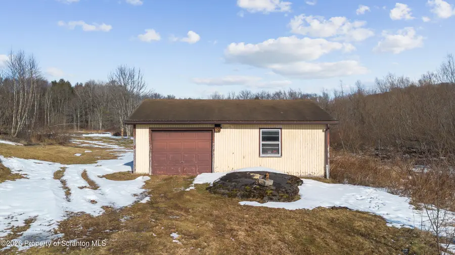 305 Arnolds Road, Jermyn, PA 18433 - #3