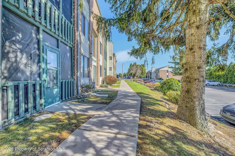 1603 Summit Pointe Drive, Scranton, PA 18508 - #2