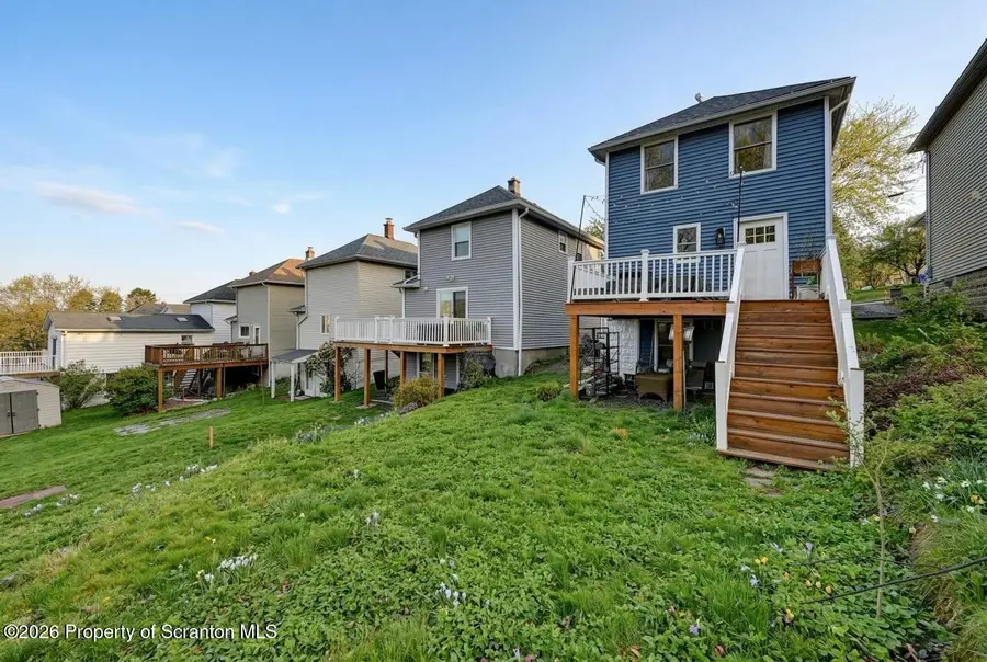 109 Coppernick Street, Throop, PA 18512 - #3