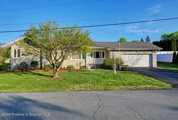 106 Ulysses Drive, Roaring Brook Twp, PA 18444